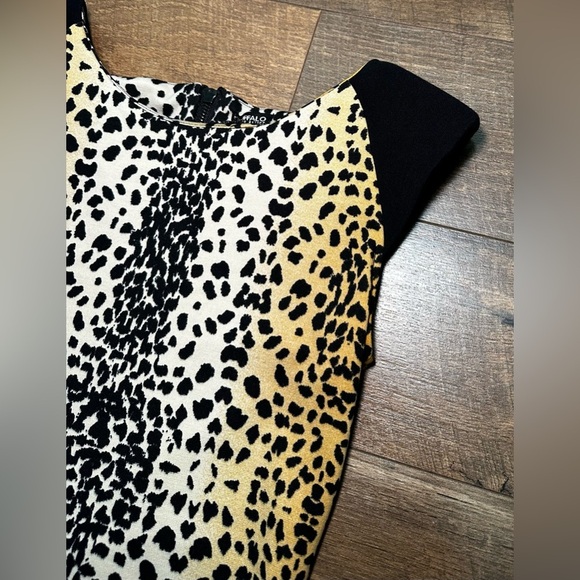 Buffalo David Bitton Leopard Print Bodycon Dress NWT Size Medium - Picture 4 of 5